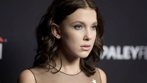 millie bobby brown phica  [1920x1080] Millie Bobby Brown and Henry Cavill Rundown Netflixs Enola Holmes - video Dailymotion